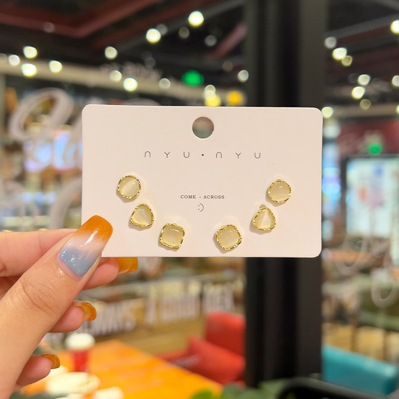 Bộ 3 đôi bông tai mặt đá nhỏ gọn trẻ trung cá tính khuyên tai nữ phong cách Hàn Quốc