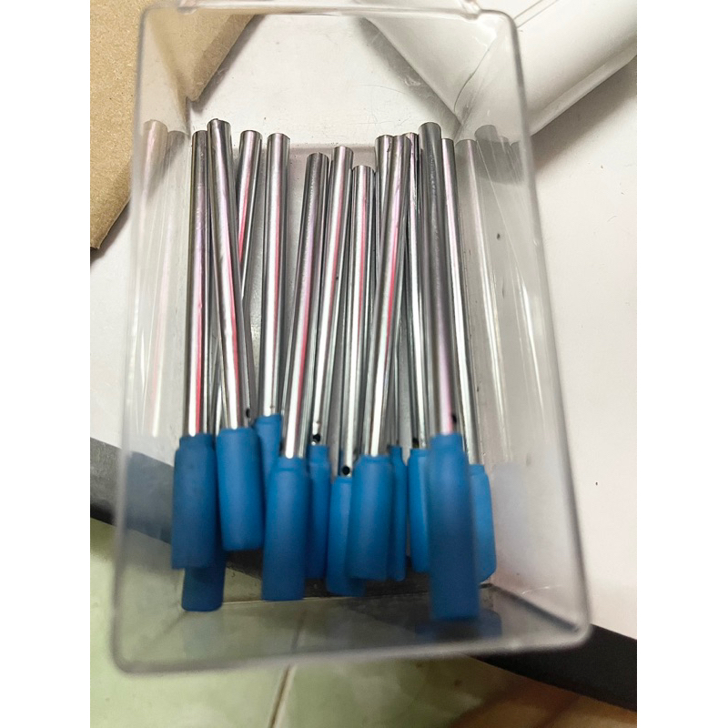 1 thanh inox gắn bật lửa đã làm hoàn thiện