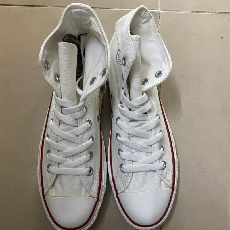 Giày chính hãng đã qua sử dụng