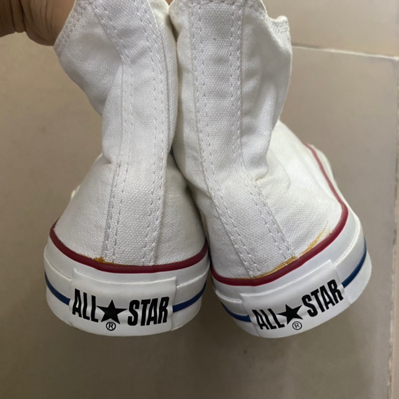 Giày chính hãng đã qua sử dụng