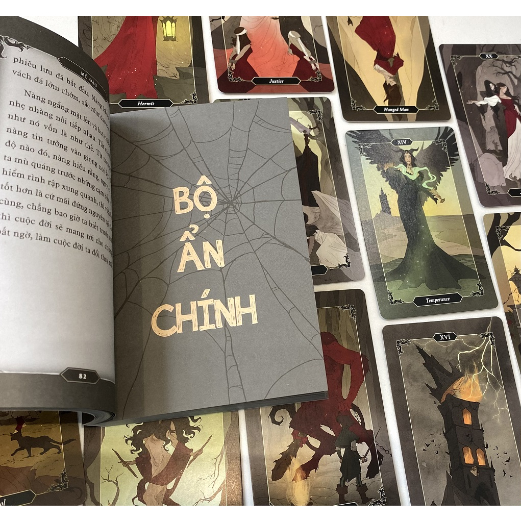 Sách AZ -  DARK WOOD TAROT