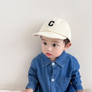 Mũ lưỡi chai vành mềm chữ C cho bé từ 5 tháng đến 3 tuổi phong cách Hàn Quốc.