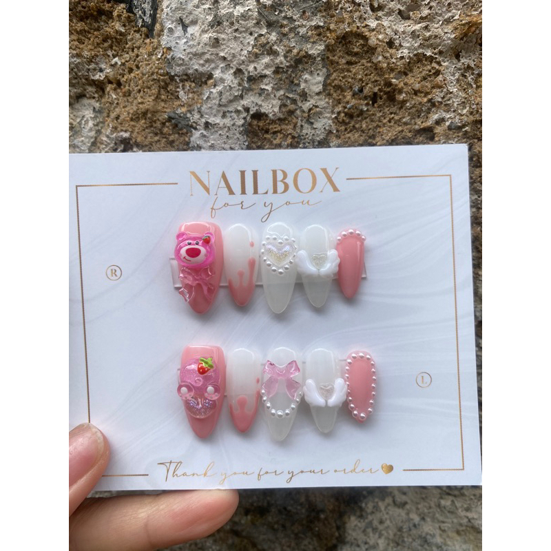 Nailbox thiết kế gấu dâu ngắn