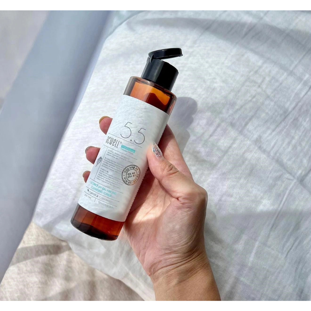 Toner cam thảo dưỡng sáng ACWELL Licorice pH Balancing Cleansing Toner 150ml