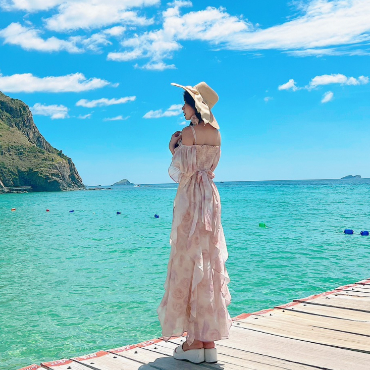 Đầm maxi hoa bèo dọc xếp ly eo tay lửng tặng kèm hoa nữ tính MIMIX DE6300