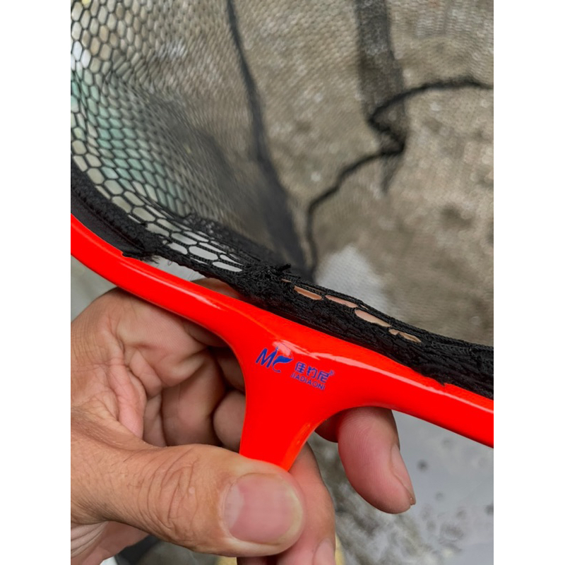Vành vợt carbon cao cấp  Liền khối  Kích thước vành =50cm  Chiều sâu =50cm Mắt lưới thưa  Chuyên dùng săn hàng và chép