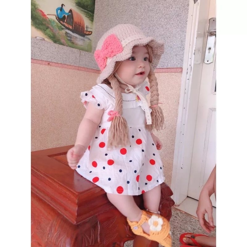 Mũ len nơ hồng dây buộc bằng ren có tóc giả cho bé gái