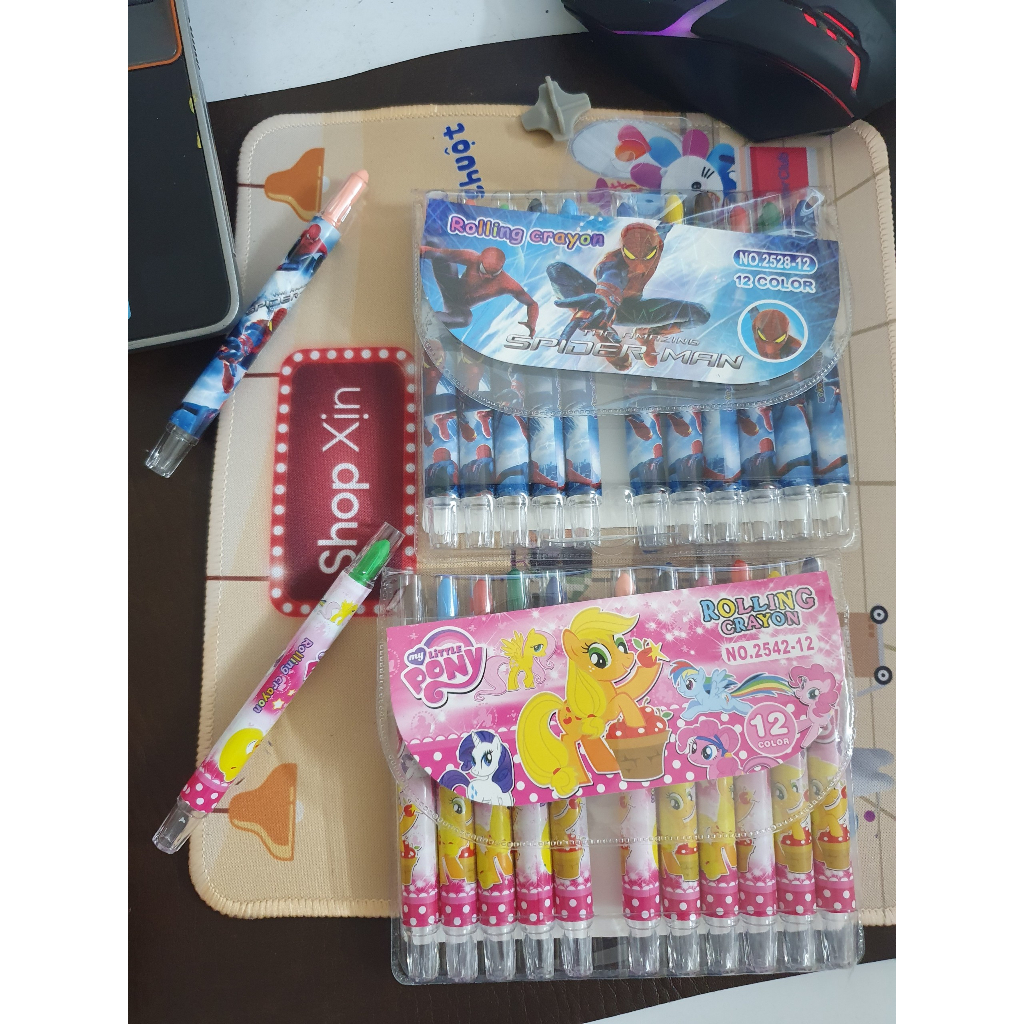Bút Sáp Vặn Xoắn Tô 12 Màu Kèm Túi Đựng Siêu Xinh
