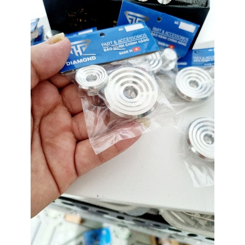 Ốc mâm lửa thái cho các dòng xe honda yamaha suzuki