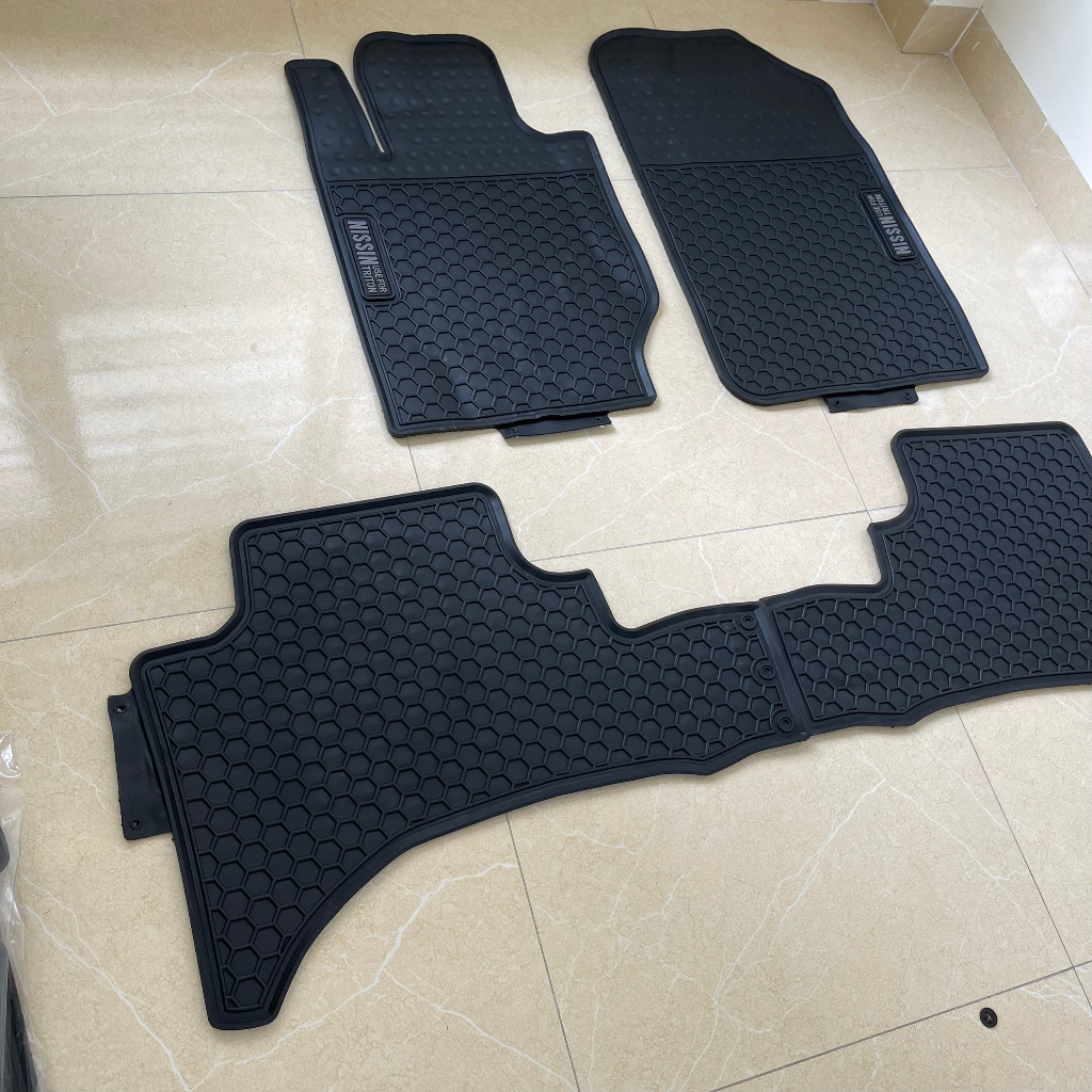 Thảm Lót Sàn Mitsubishi Triton bộ 2 hàng ghế nguyên khối cho xe thương hiệu Nissin