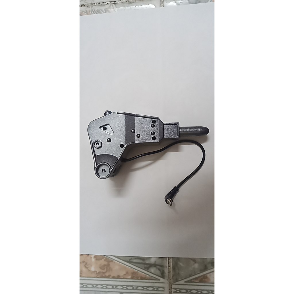 TAY ĐỤC KIM LOẠI CHO XE XÚC ĐIỀU KHIỂN