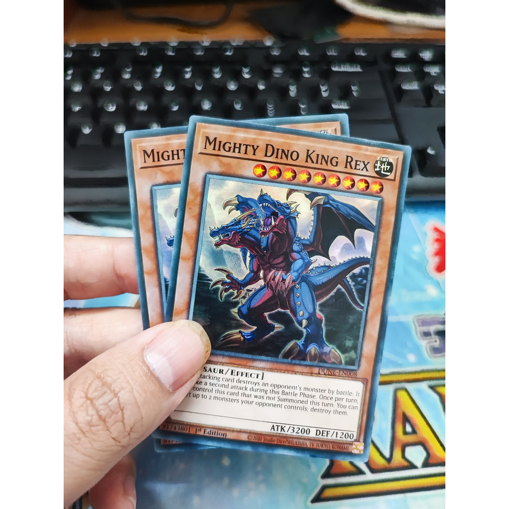 1 lá thẻ bài Mighty Dino King Rex - DUNE-EN008 - Super Rare 1st Edition