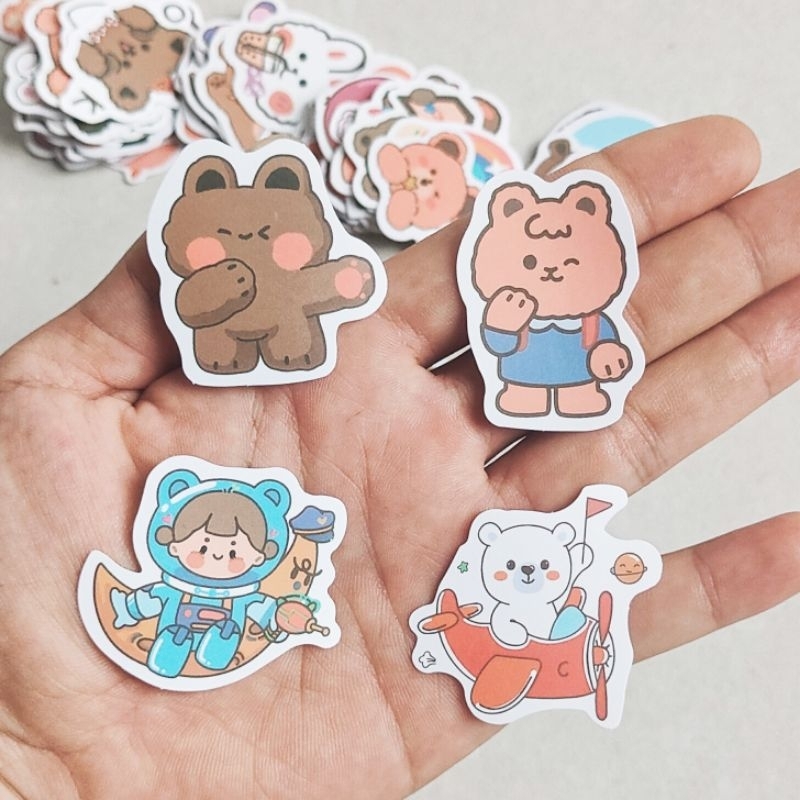 Bộ 100 miếng dán sticker cute chống thấm nước cho bé trang trí sách vở, bình nước, vali,... chất liệu decal PVC cao cấp