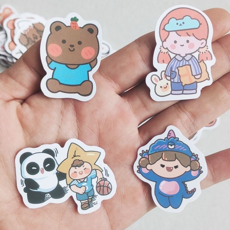 Bộ 100 miếng dán sticker cute chống thấm nước cho bé trang trí sách vở, bình nước, vali,... chất liệu decal PVC cao cấp