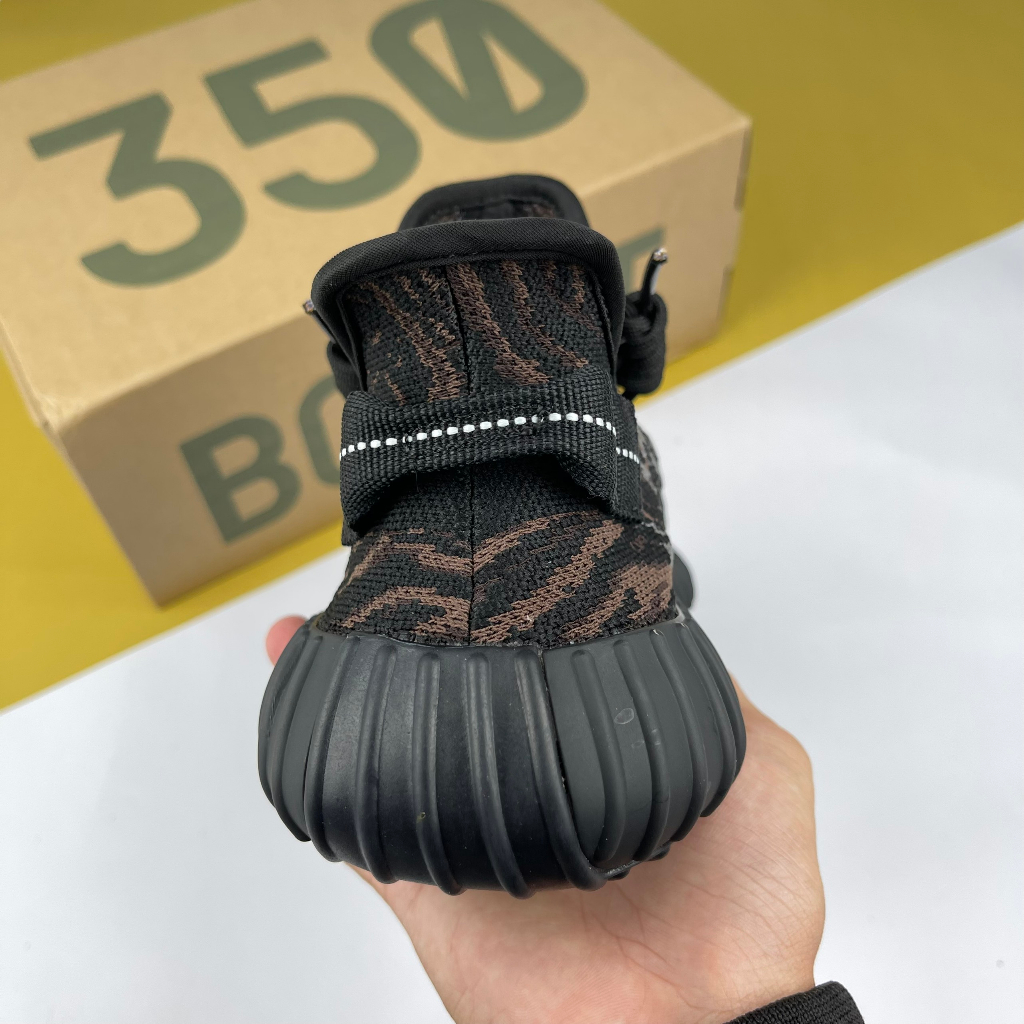 Giày Yz350 V2 MX Rock , Yz 350 Đen vằn Hàng Cao Cấp Đế Nén Hạt Chuẩn Boost Nén Hạt - Than.Shoes