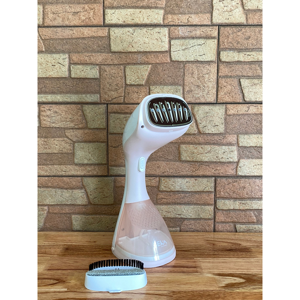 Bàn Là Hơi Nước Cầm Tay Mini SEKA SK546, Công suất 1500W - Mẫu mới 2023 [Bảo Hành 1 Năm]