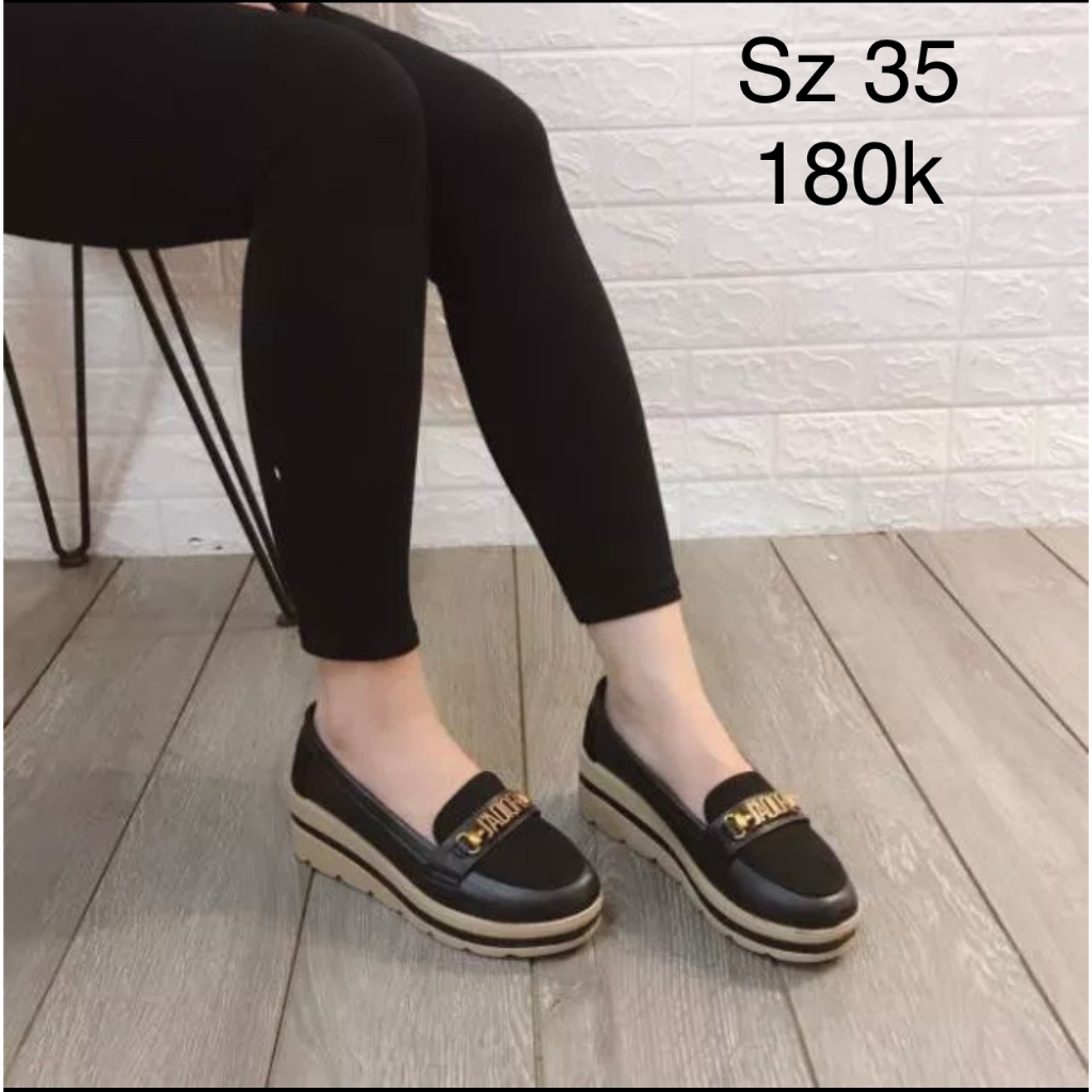 Giày đế xuồng ja hàng trưng bày sale