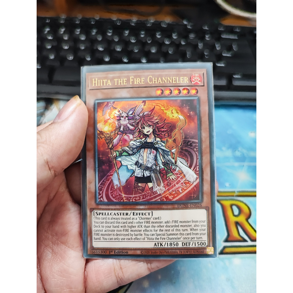 1 lá thẻ bài Hiita the Fire Channeler - DUNE-EN026 - Ultra Rare 1st Edition