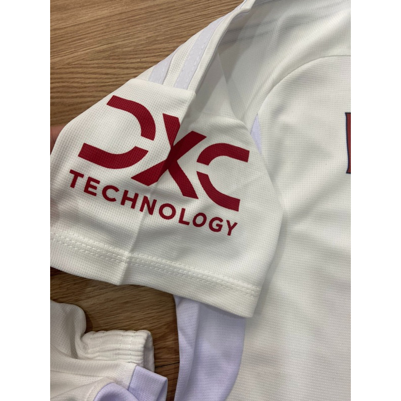 Bộ quần áo đá banh Manchester sân khách, Bộ quần áo bóng đá in tên và số theo yêu cầu