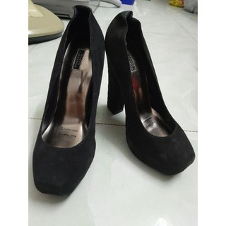 Thanh lý giày hiệu Andre Valentino lẻ size
