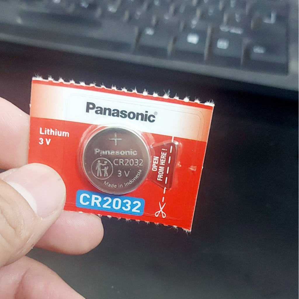 Pin Khuy Áo chìa khoá oto Panasonic CR2032  3V Lithium