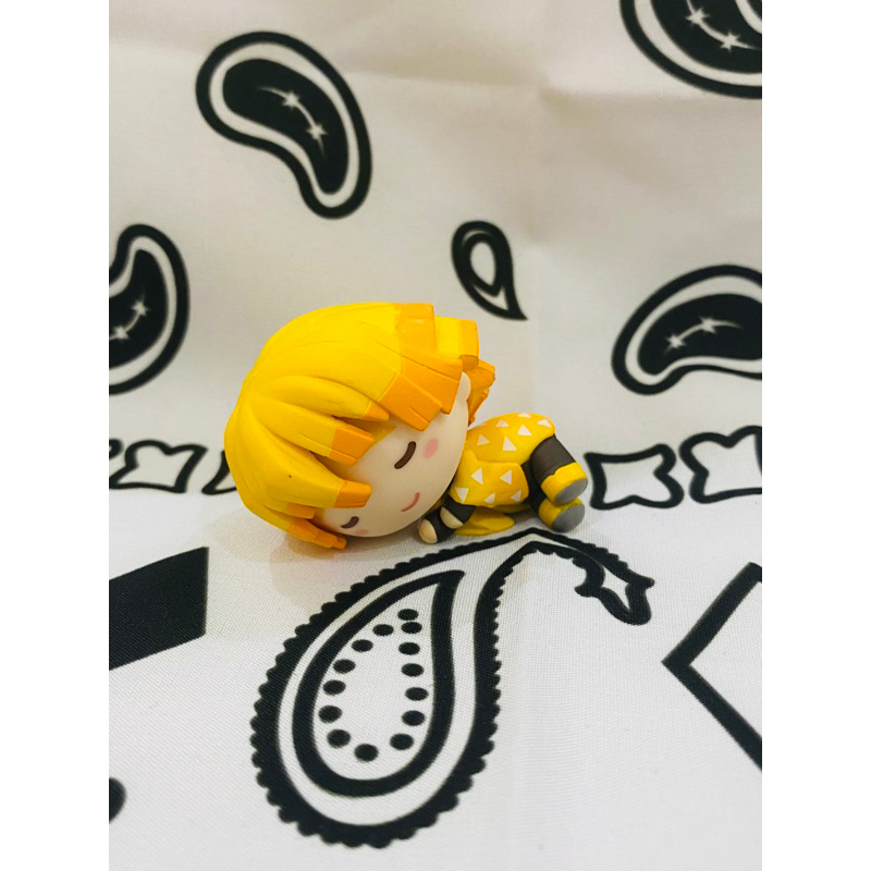 Mô hình chibi Zenitsu ngủ