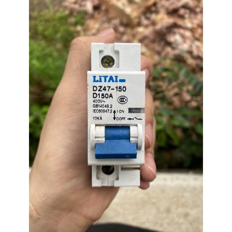 Attomat 100a 150a 200a  250a dành cho xe điện độ công xuất cao