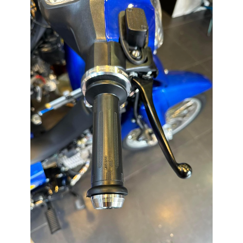 Bao tay TBT V2 chính hãng gắn mọi loại xe