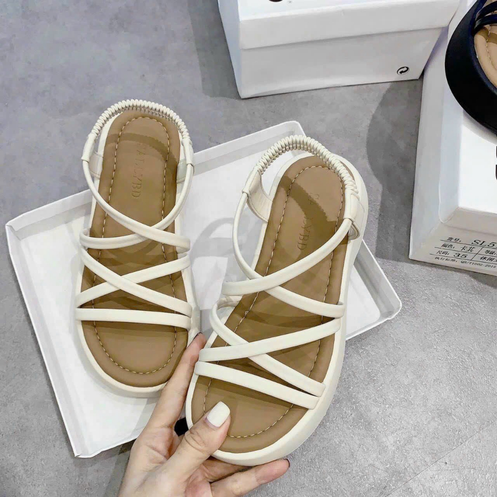 Sandal trẻ trung năng động có trăng và đên