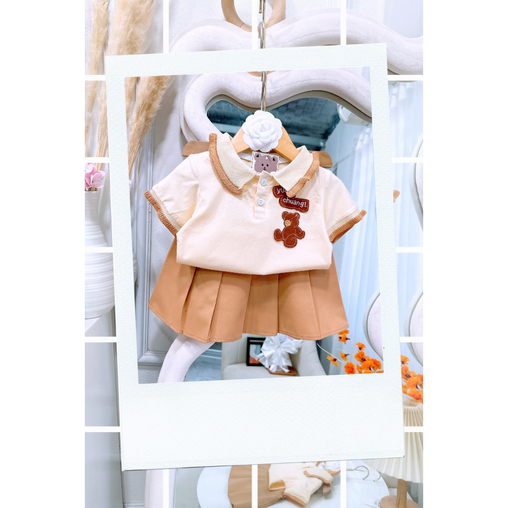 Set váy xếp ly kèm áo polo gấu cổ sen viên bèo cho bé mặc đi học, đi chơi