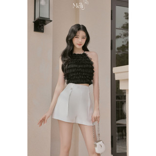 Áo đen cổ yếm ( Áo đen cổ yếm) + Quần sooc trắng xếp ly đính đá( Quần sooc trắng xếp ly đính đá)