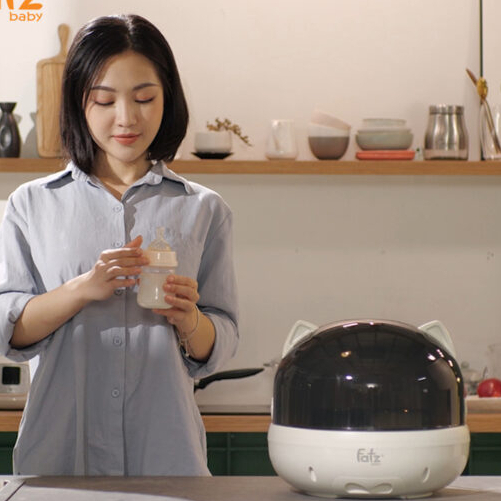 Máy úp bình sữa tiệt trùng UVC sấy khô và bảo quản - TIDY 1- Bảo hành 1 năm