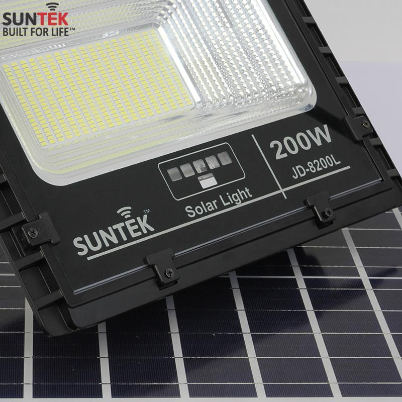 Đèn Pha Năng Lượng Mặt Trời SUNTEK LED Solar Light JD-8200 200W - Hàng Chính Hãng - Bảo hành 3 năm 1 đổi 1