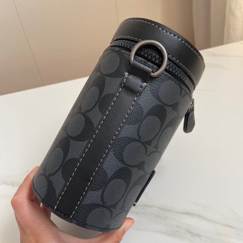 Túi Coach barrel đeo chéo nam