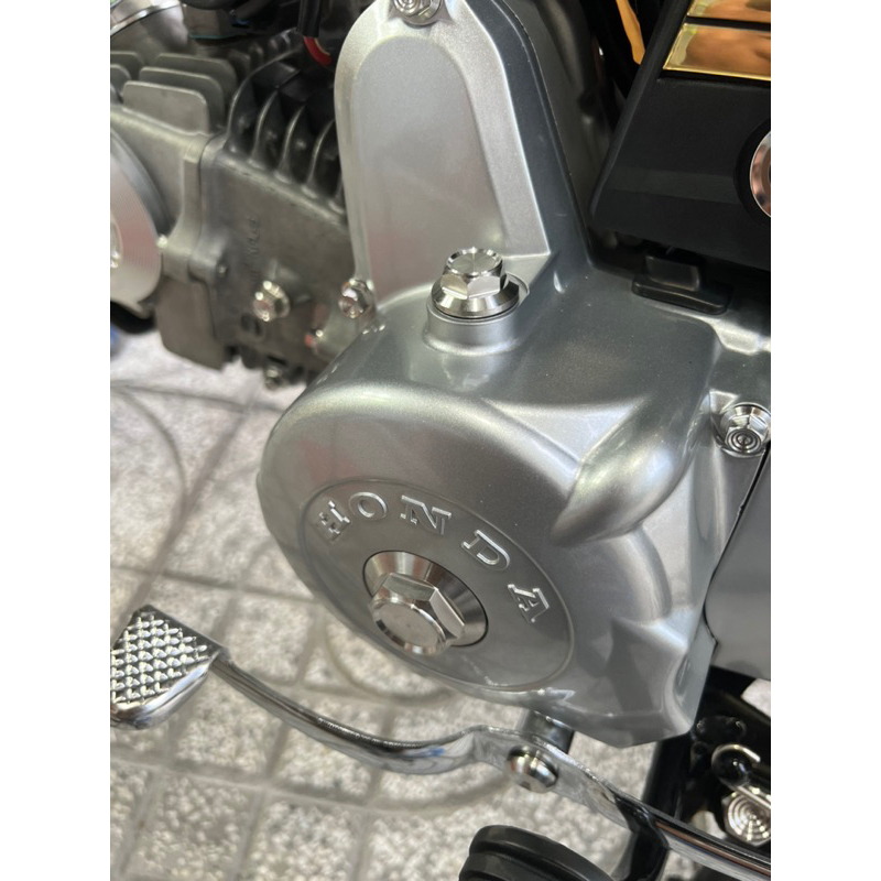 Combo mâm lửa - nắp nhớt Honda trụ INOX304