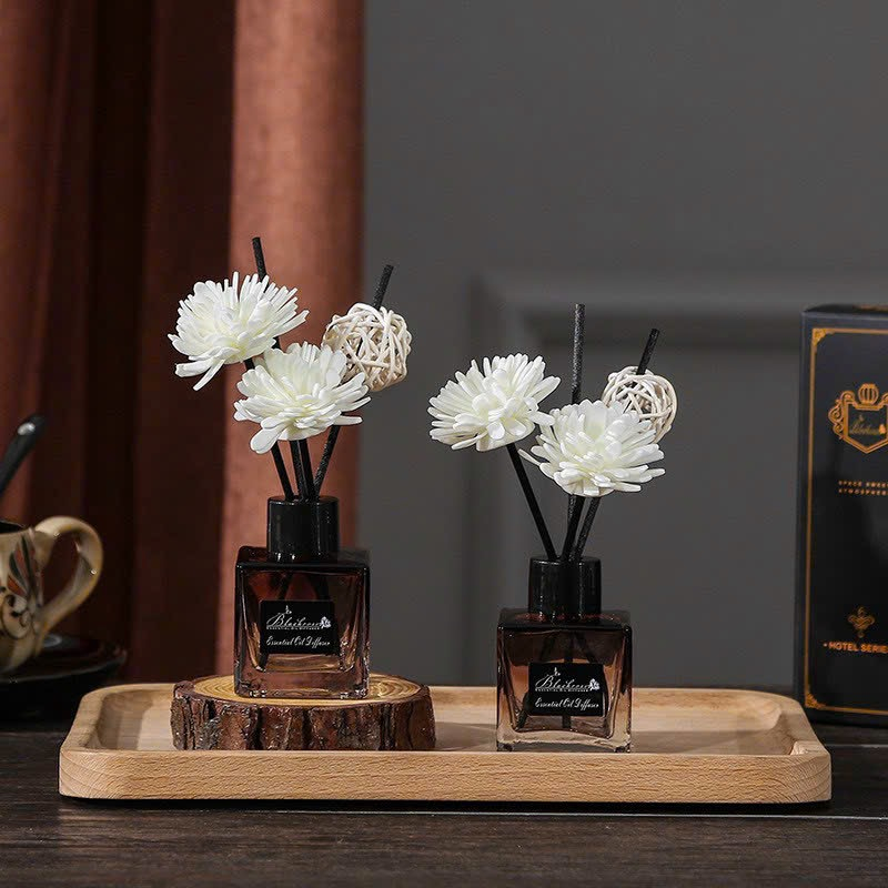 Tinh dầu thơm phòng kèm hoa khô