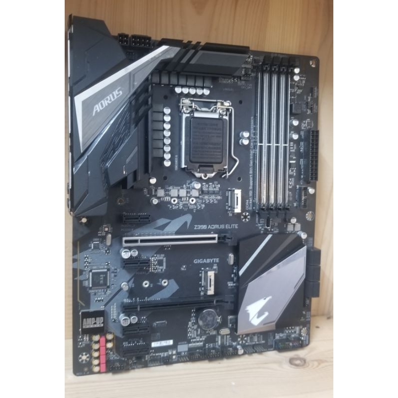 Bo mạch chủ GIGABYTE Z390 AORUS ELITE