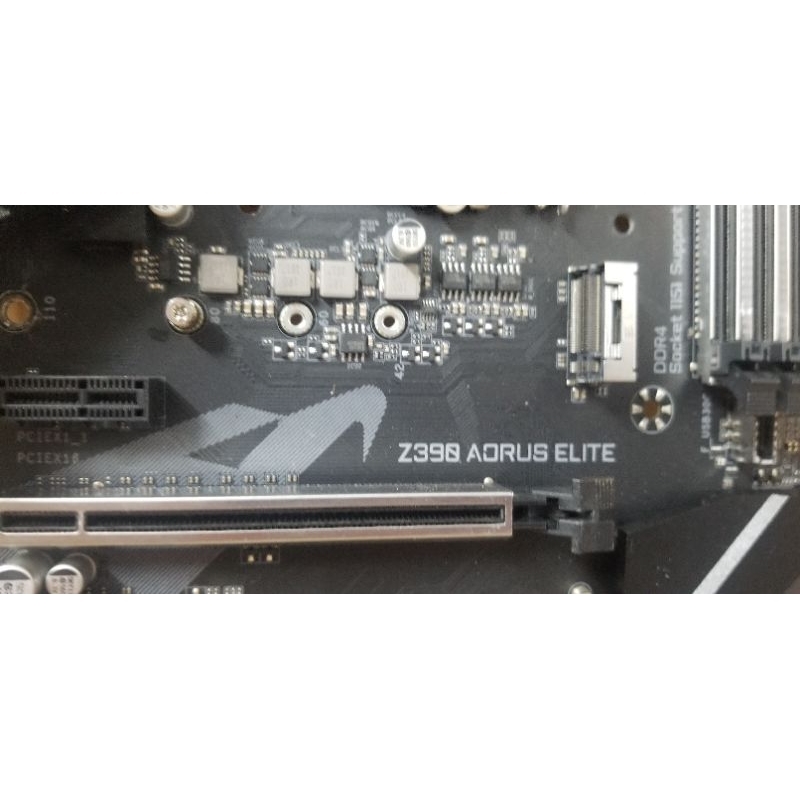 Bo mạch chủ GIGABYTE Z390 AORUS ELITE