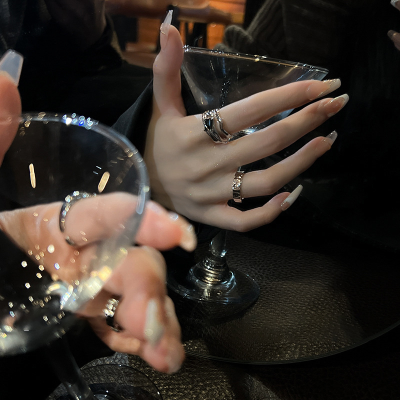 Nhẫn unisex đá đen pha lee INS phong cách streetstyle