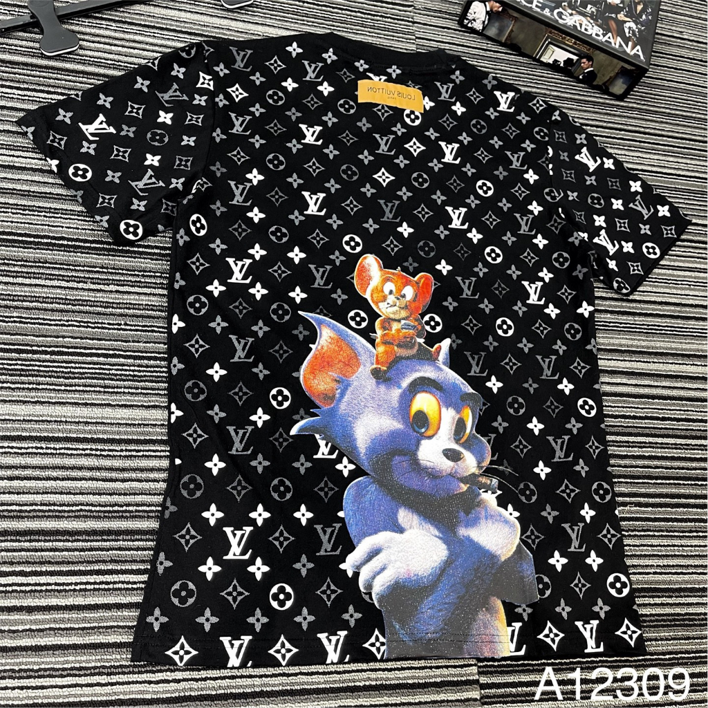 Áo Phông Nam In Logo Chữ Ngực Cực Đẹp - Áo Phông LV Nam In Họa Tiết Sau Lưng Siêu Đẹp