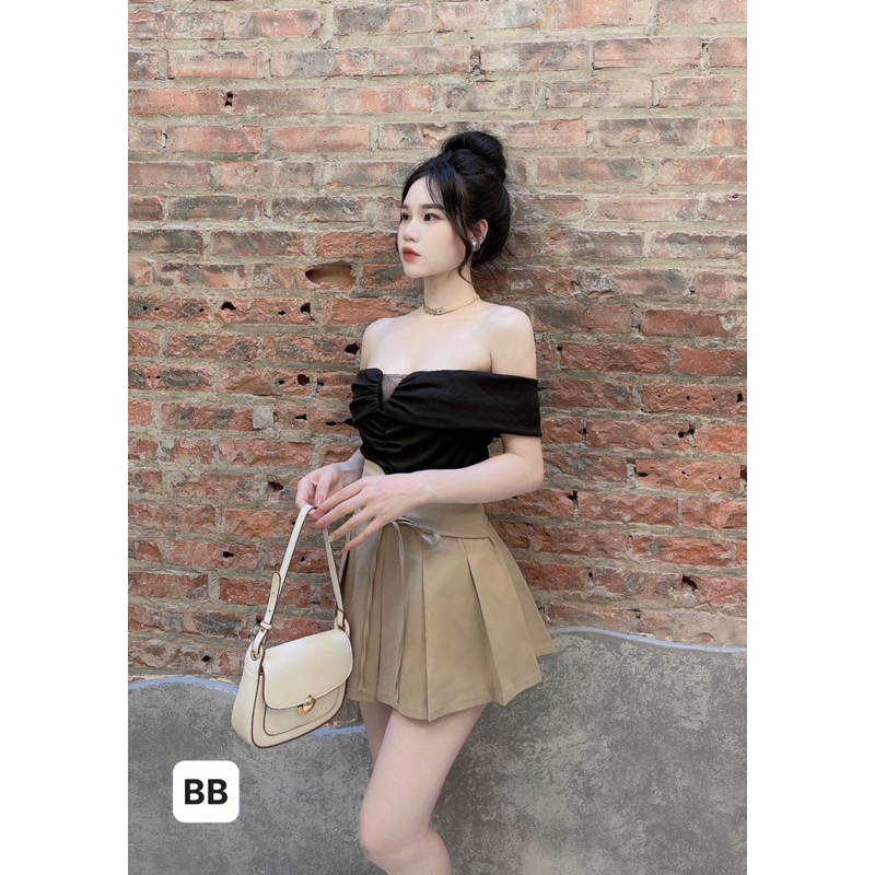 Set áo trễ vai chân váy kaki xếp ly trẻ trung sexy