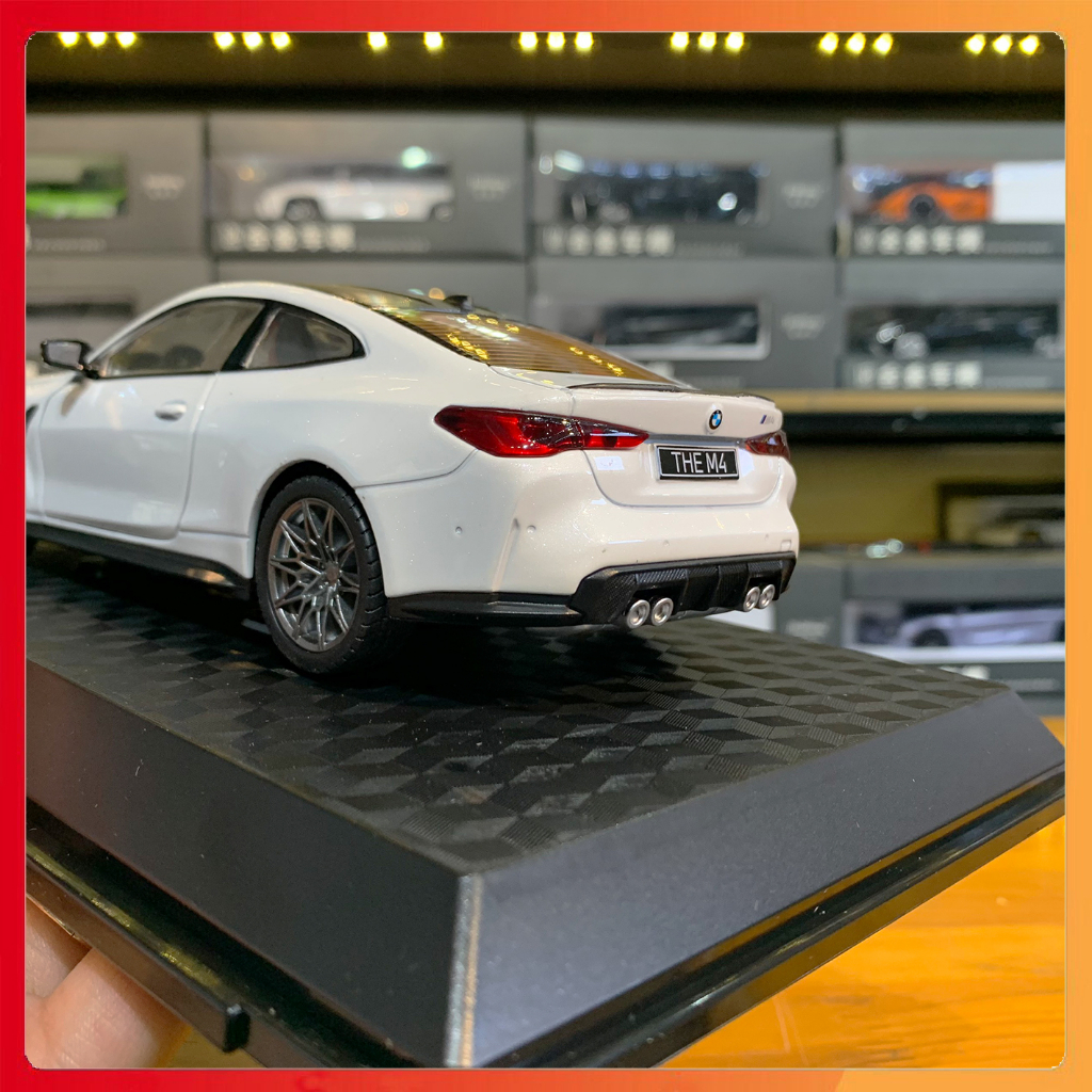 Mô hình xe BMW M4 tỉ lệ 1:23 MSZ