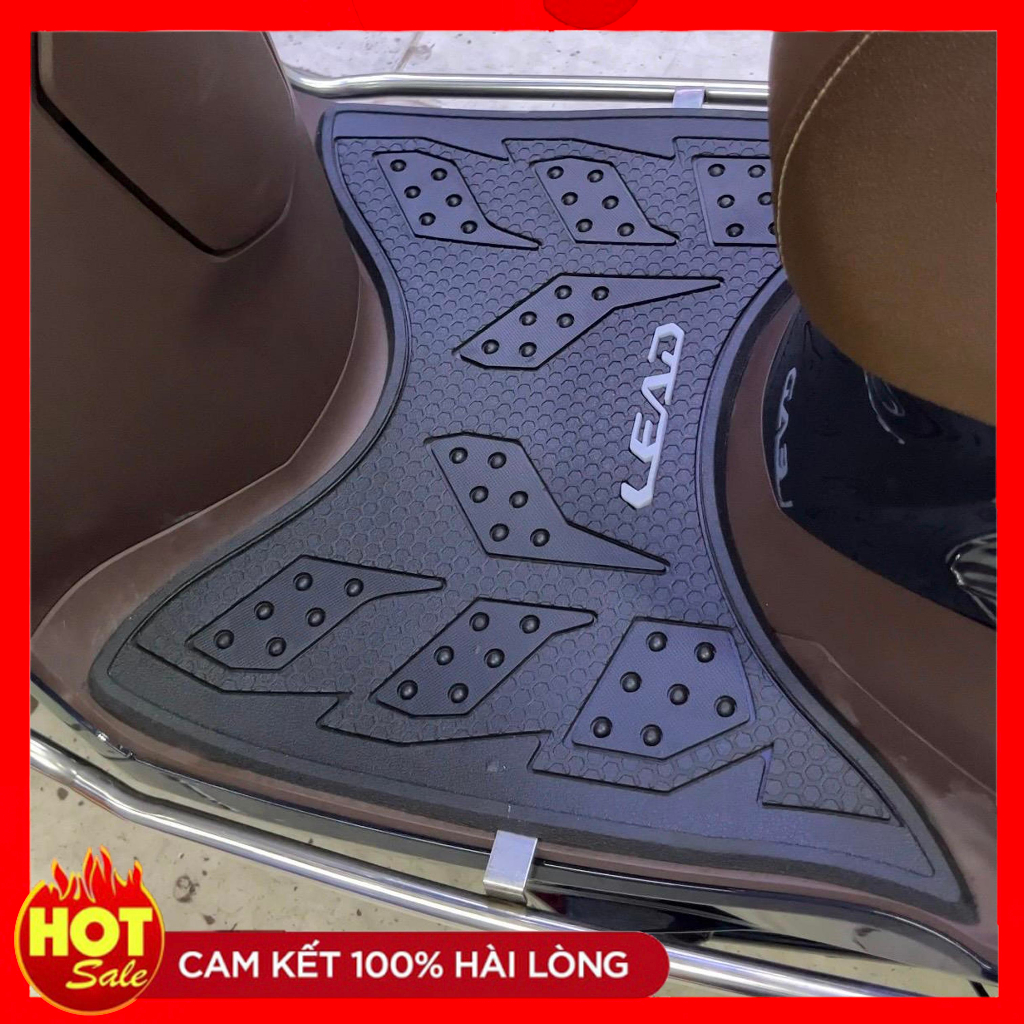 Thảm lót chân cao su Honda Lead 2022 - 2023 giúp sàn xe sạch sẽ chống trầy xước