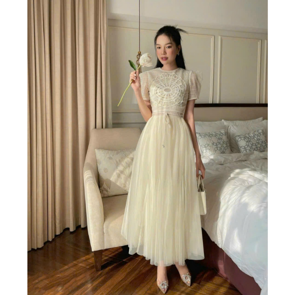 Đầm thiết kế dáng xòe tay bồng chất ren cao cấp N1