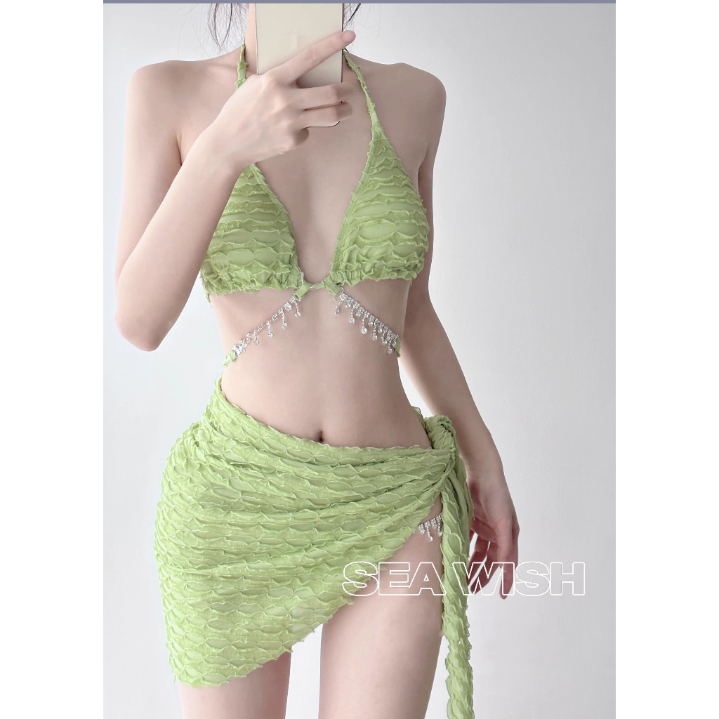 Set bikini 3 mảnh màu xanh cốm dây xích đã bling bling