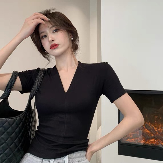 Áo Thun Tay Ngắn Cổ Chữ V Dáng Ôm Co Giãn Phong Cách Retro Thời Trang Cho Nữ -Tinahouse.2021