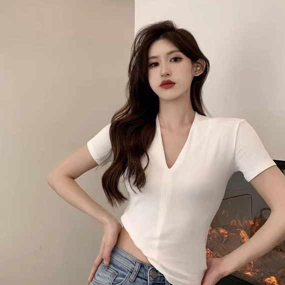 Áo Thun Tay Ngắn Cổ Chữ V Dáng Ôm Co Giãn Phong Cách Retro Thời Trang Cho Nữ -Tinahouse.2021