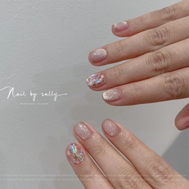 Nailbox mắt mèo hồng nhạt