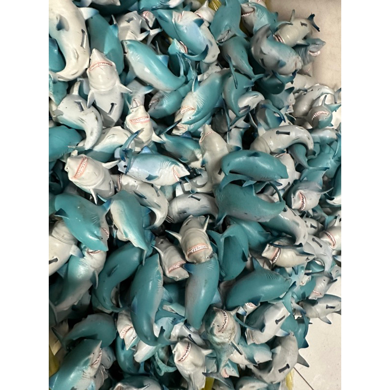 Mô hình cá bằng nhựa đặt hangd vnxk