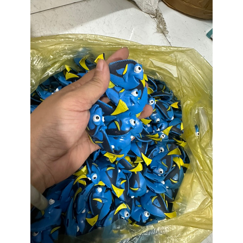 Mô hình cá bằng nhựa đặt hangd vnxk